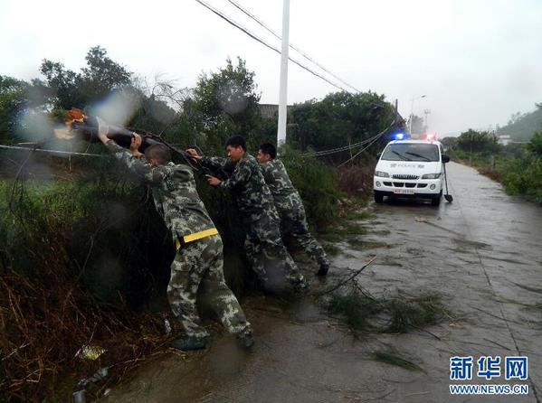 Typhoon Linfa hits Guangdong
