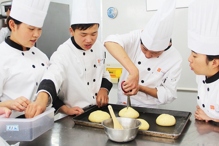 Shanghai Young Bakers